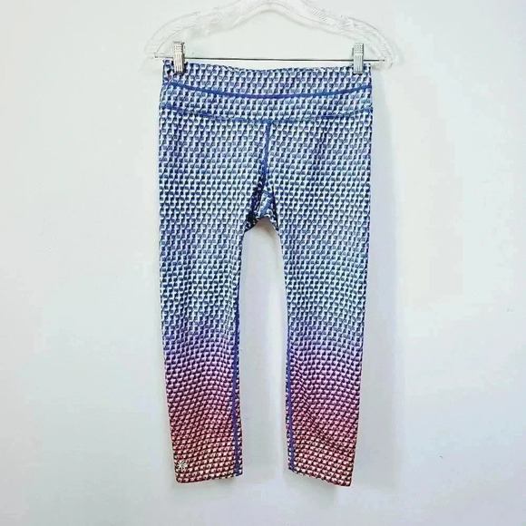 Athleta geometric print cropped leggings small - Picture 5 of 10